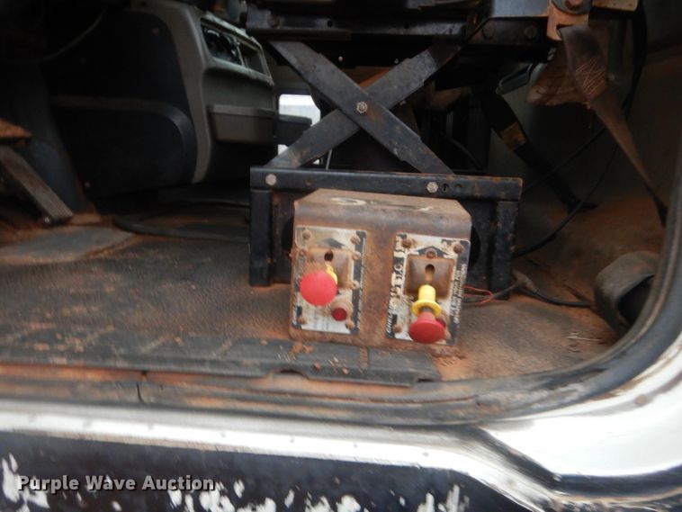 image for item HG9609 2007 Mack CHN  semi truck