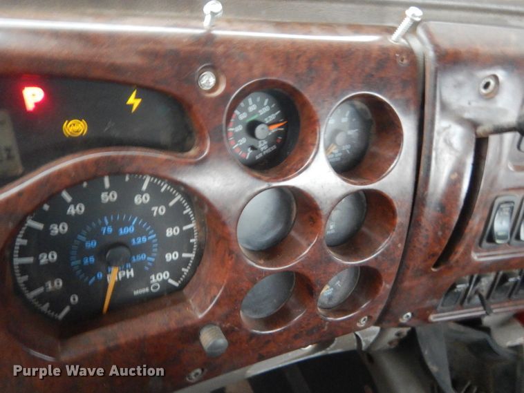 image for item HG9609 2007 Mack CHN  semi truck