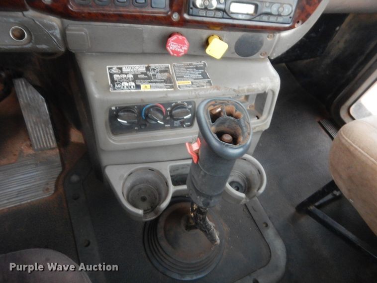 image for item HG9609 2007 Mack CHN  semi truck