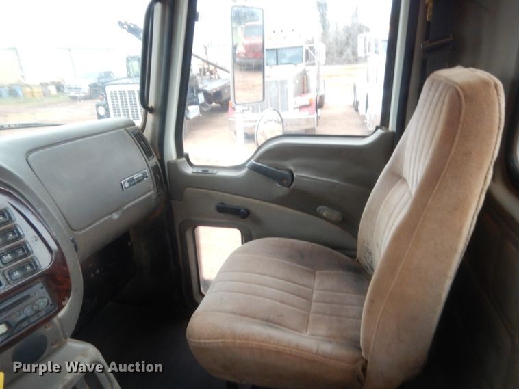 image for item HG9609 2007 Mack CHN  semi truck