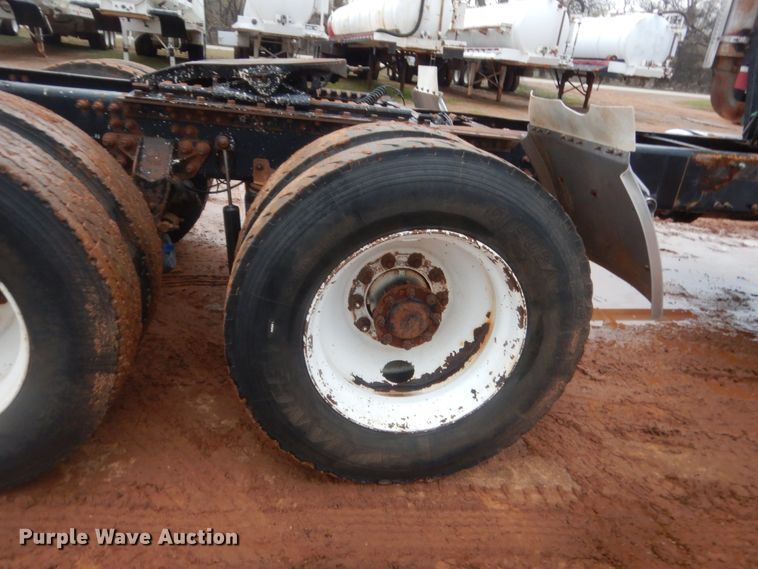 image for item HG9609 2007 Mack CHN  semi truck