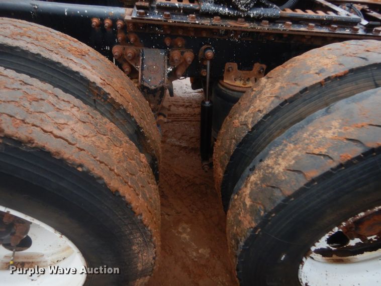 image for item HG9609 2007 Mack CHN  semi truck