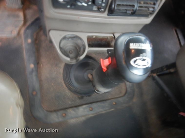 image for item HG9610 2002 Mack CH613  semi truck