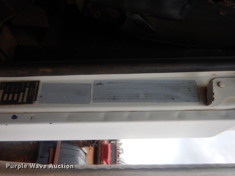 image for item HG9610 2002 Mack CH613  semi truck