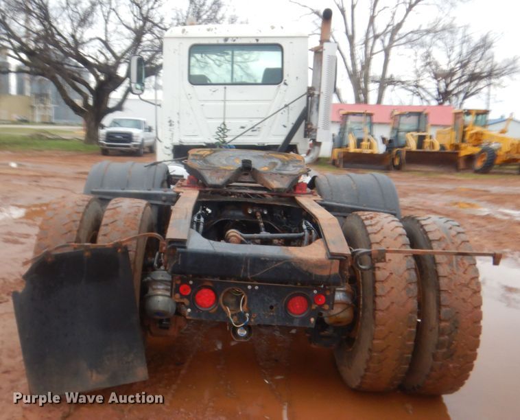 image for item HG9611 2007 Mack CHN  semi truck