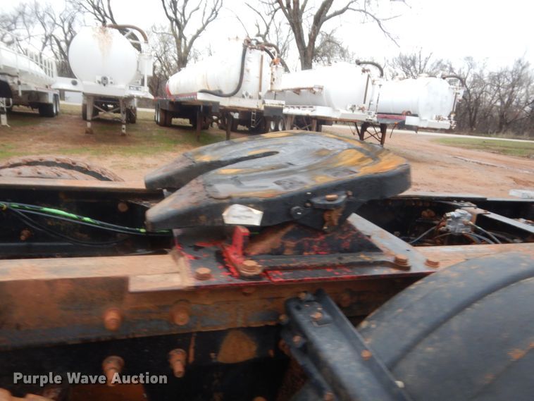 image for item HG9611 2007 Mack CHN  semi truck