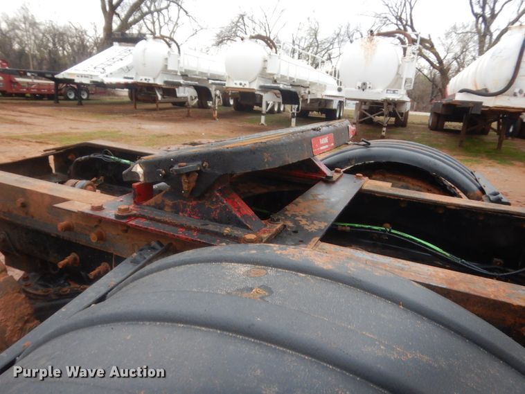 image for item HG9611 2007 Mack CHN  semi truck