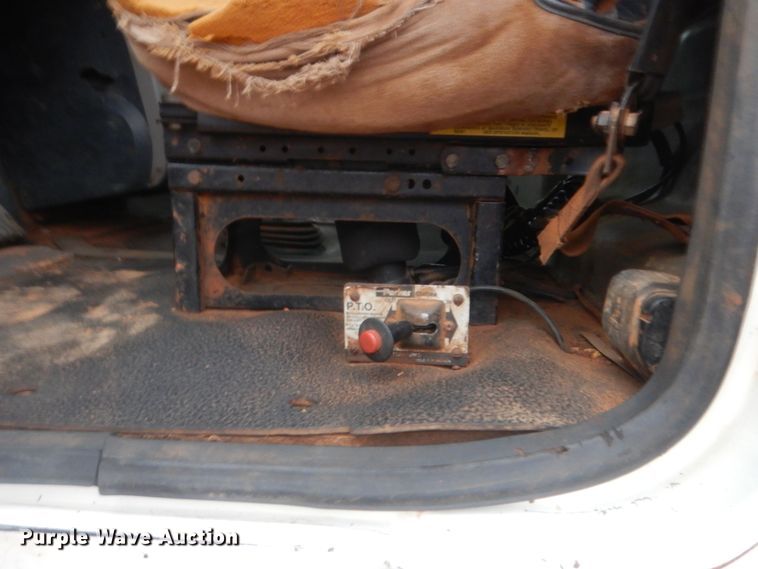 image for item HG9611 2007 Mack CHN  semi truck