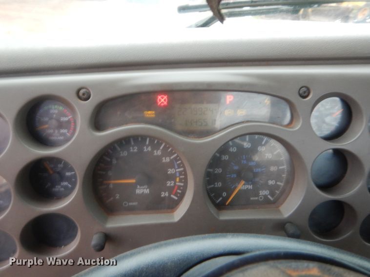 image for item HG9611 2007 Mack CHN  semi truck