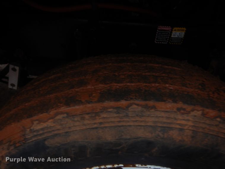 image for item HG9611 2007 Mack CHN  semi truck