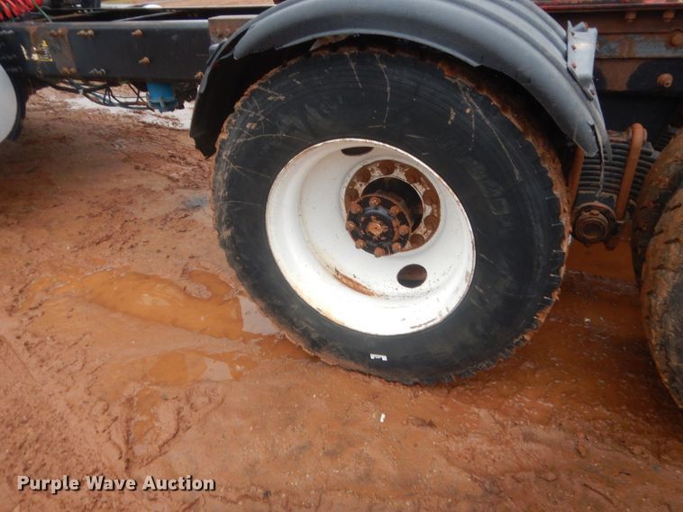 image for item HG9611 2007 Mack CHN  semi truck