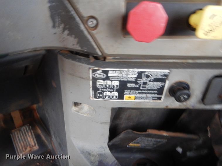 image for item HG9612 2008 Mack CHU613  semi truck