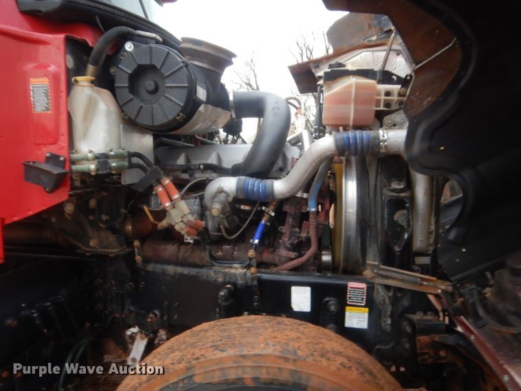 image for item HG9612 2008 Mack CHU613  semi truck