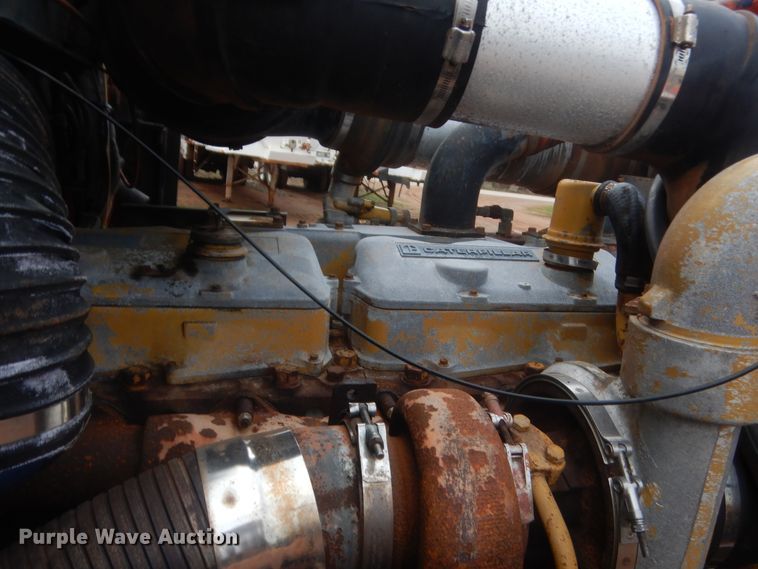 image for item HG9613 1988 Freightliner FLC  semi truck