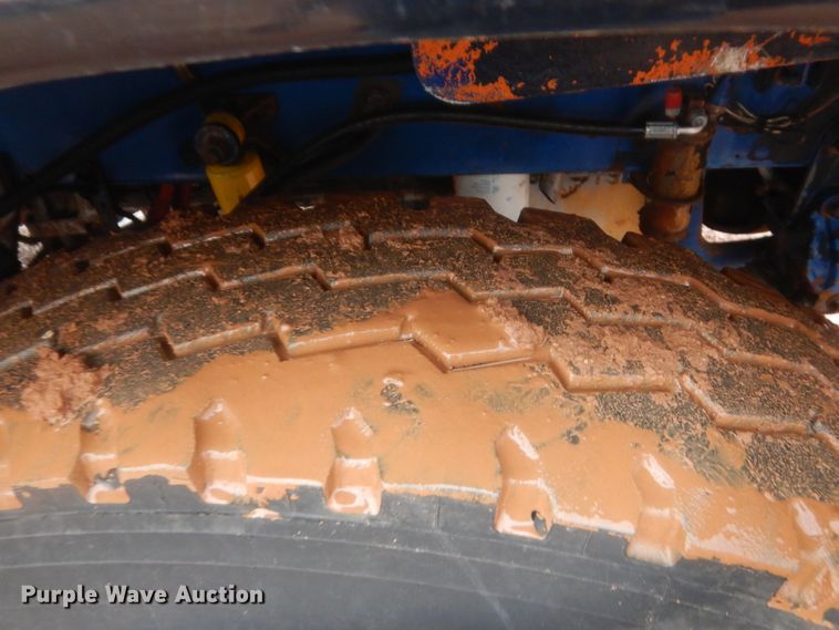 image for item HG9613 1988 Freightliner FLC  semi truck