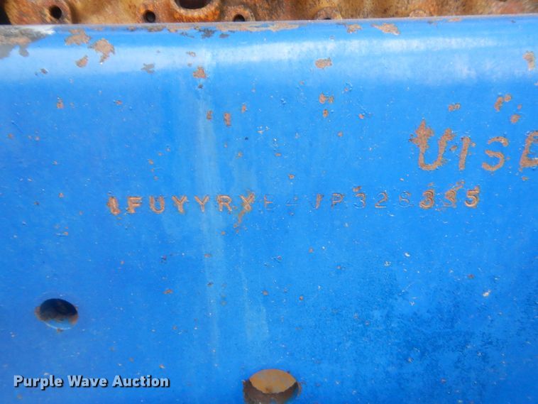 image for item HG9613 1988 Freightliner FLC  semi truck