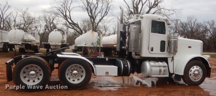 image for item HG9614 2012 Peterbilt 388  semi truck