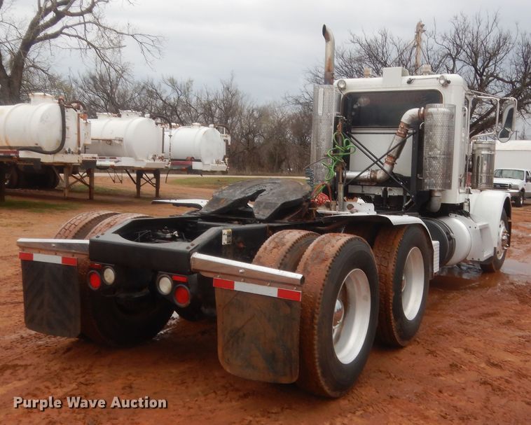 image for item HG9614 2012 Peterbilt 388  semi truck