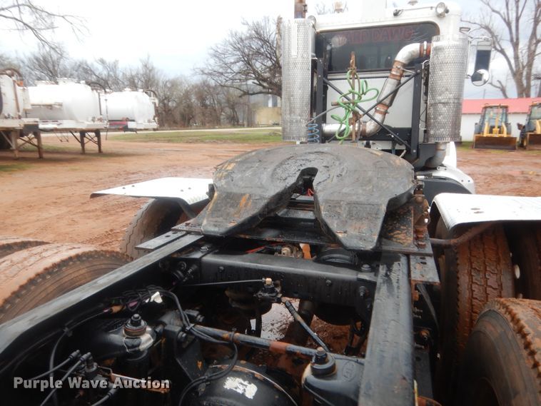 image for item HG9614 2012 Peterbilt 388  semi truck