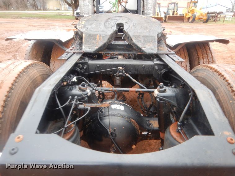 image for item HG9614 2012 Peterbilt 388  semi truck