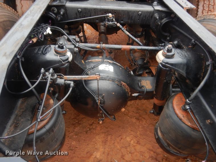 image for item HG9614 2012 Peterbilt 388  semi truck