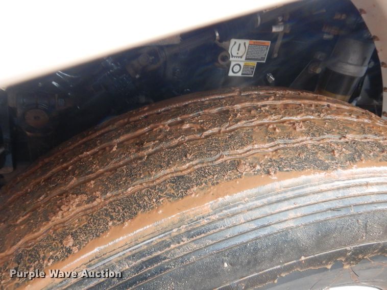 image for item HG9614 2012 Peterbilt 388  semi truck