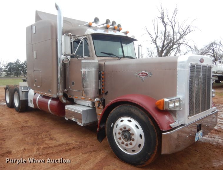 image for item HG9615 1998 Peterbilt 379  semi truck