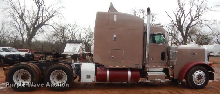 image for item HG9615 1998 Peterbilt 379  semi truck