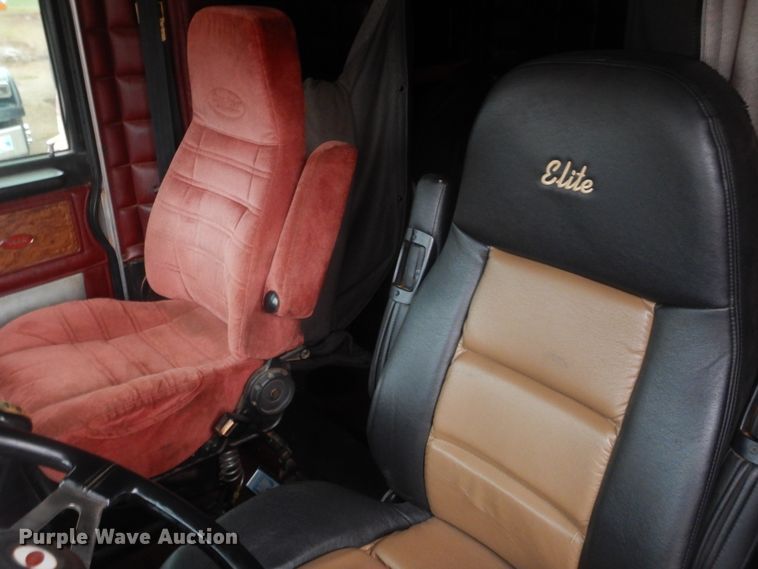 image for item HG9615 1998 Peterbilt 379  semi truck