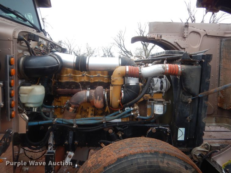 image for item HG9615 1998 Peterbilt 379  semi truck