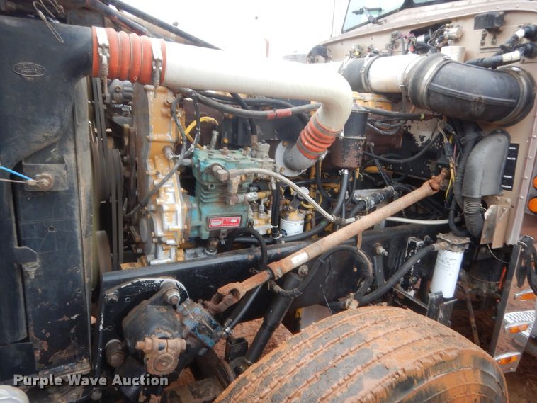 image for item HG9615 1998 Peterbilt 379  semi truck