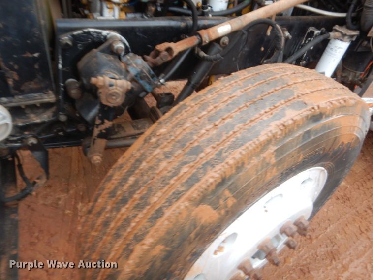 image for item HG9615 1998 Peterbilt 379  semi truck