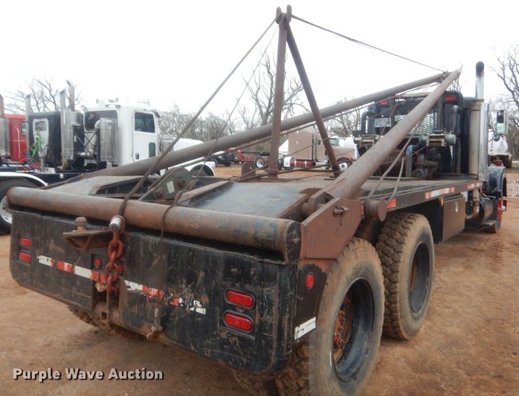 image for item HG9616 1972 International F4370  winch truck