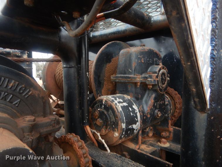 image for item HG9616 1972 International F4370  winch truck