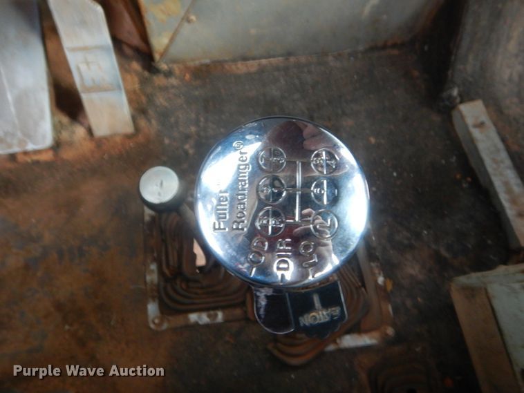 image for item HG9616 1972 International F4370  winch truck