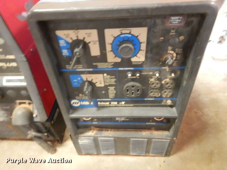 image for item HG9620 Miller Bobcat 250 welder