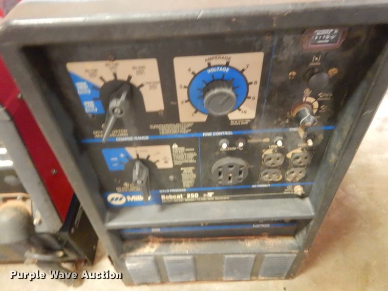 image for item HG9620 Miller Bobcat 250 welder