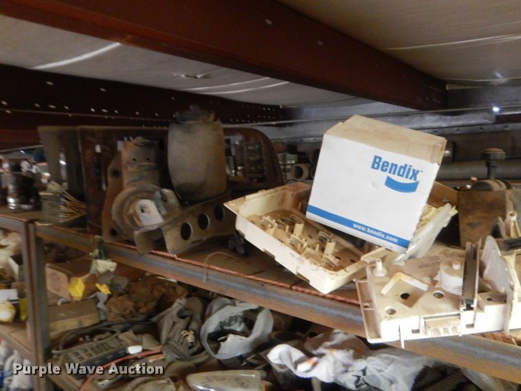 image for item HG9636 Mack truck parts