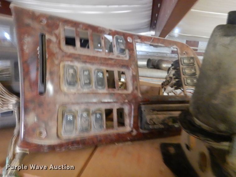 image for item HG9636 Mack truck parts