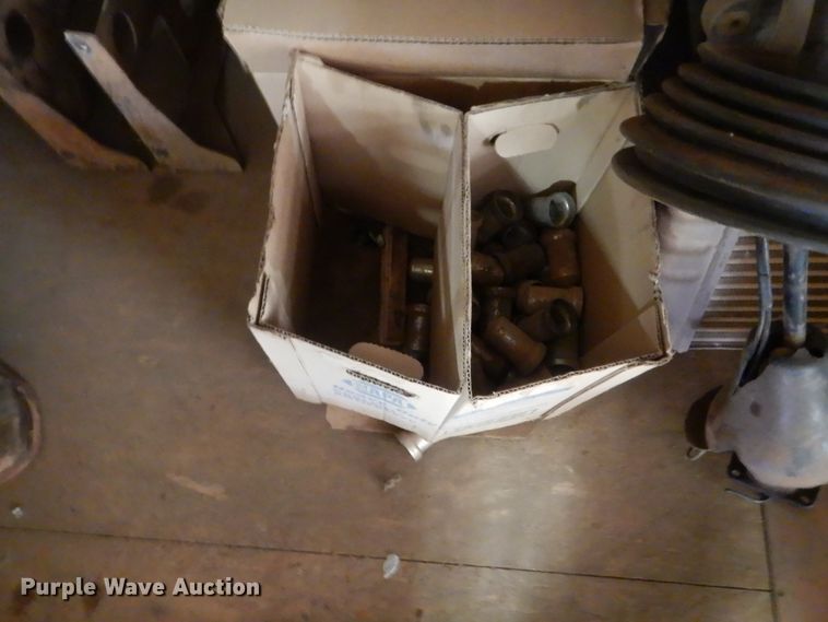 image for item HG9636 Mack truck parts