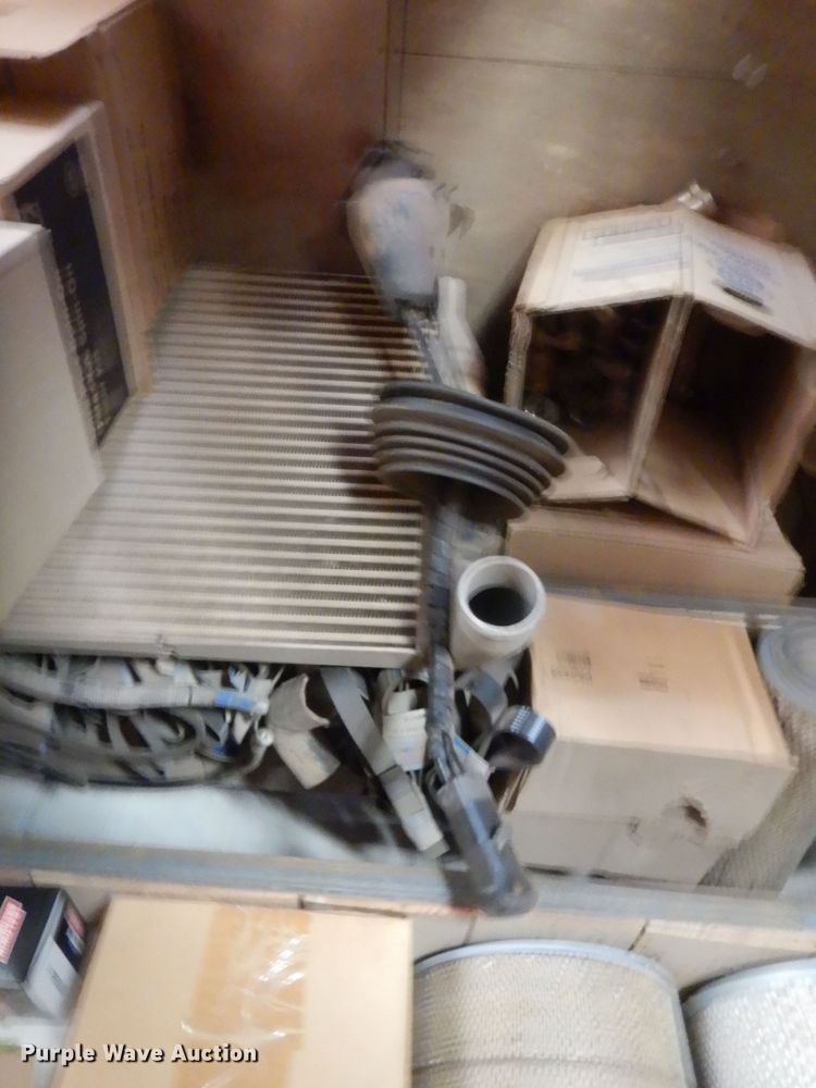 image for item HG9636 Mack truck parts