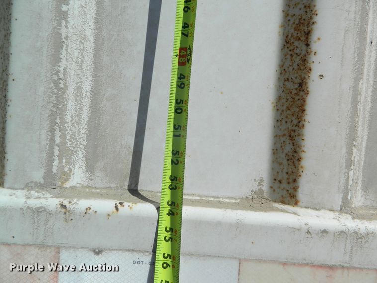 image for item DF4696 2002 Neville grain trailer