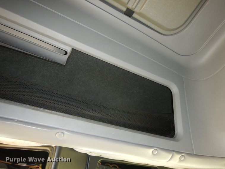 image for item DF6764 1999 Freightliner FLD 120  semi truck