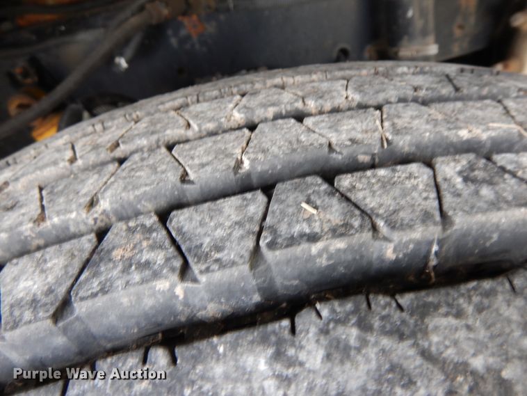 image for item DF6764 1999 Freightliner FLD 120  semi truck