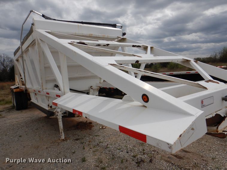 image for item DH5482 2016 Loewen-Puma bottom dump trailer