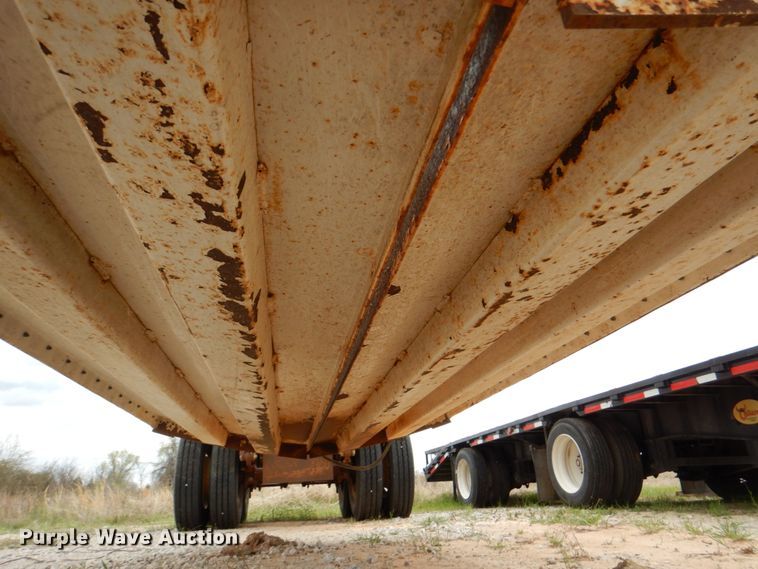 image for item DH5482 2016 Loewen-Puma bottom dump trailer