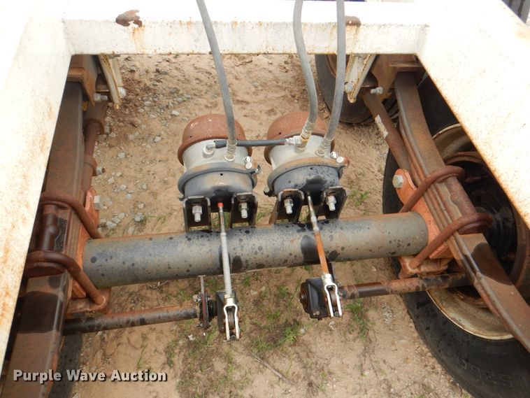 image for item DH5482 2016 Loewen-Puma bottom dump trailer