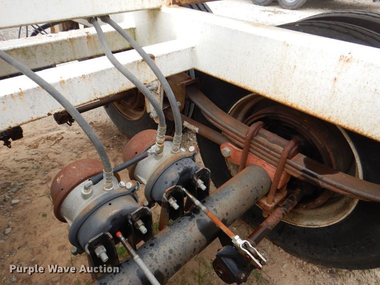 image for item DH5482 2016 Loewen-Puma bottom dump trailer