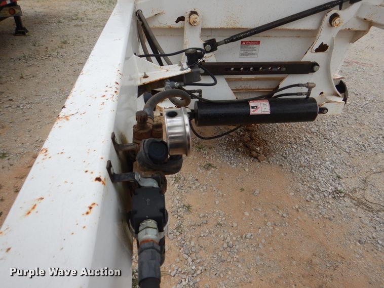 image for item DH5482 2016 Loewen-Puma bottom dump trailer