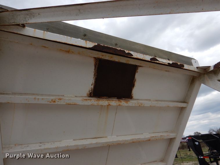 image for item DH5482 2016 Loewen-Puma bottom dump trailer